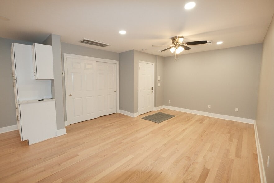 30 W Price St, Linden, NJ for sale - Building Photo - Image 3 of 37