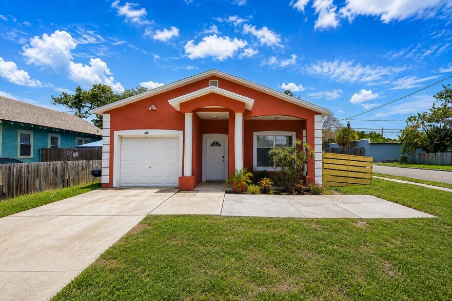 1440 Prescott St S, Saint Petersburg, FL à vendre - Photo principale - Image 1 de 1