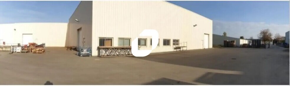 Flex dans Nantes à louer - Photo du bâtiment - Image 2 de 9