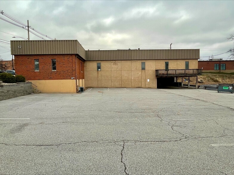 12 W Lincoln St, Belleville, IL for sale - Building Photo - Image 3 of 3