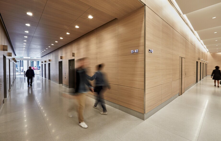 1155 Avenue of the Americas, New York, NY à louer - Photo intérieure - Image 3 de 4