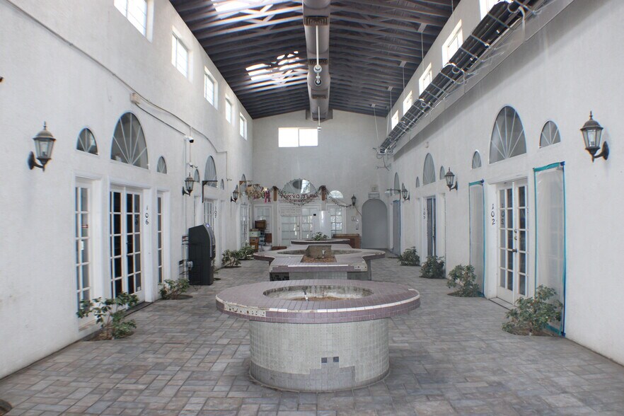 8116 California City, California City, CA à louer - Hall d’entrée - Image 2 de 2