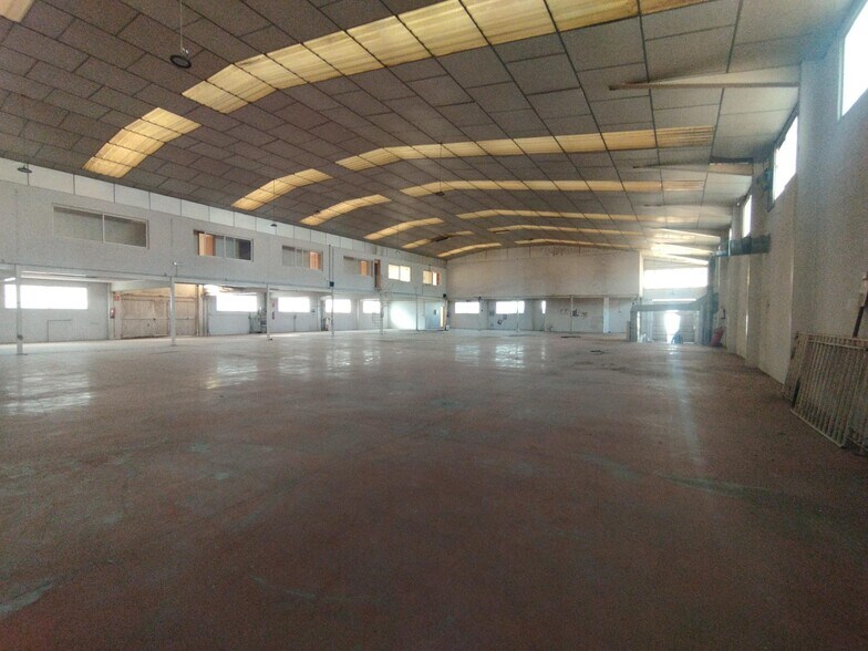 Industriel dans Crevillent, Alicante à vendre - Photo du bâtiment - Image 2 de 22