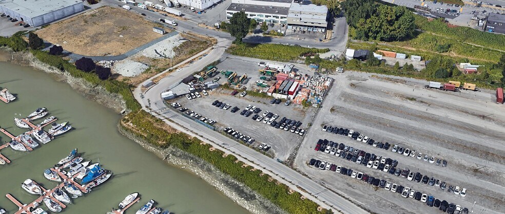 9150 Bentley St, Vancouver, BC for lease - Aerial - Image 2 of 5