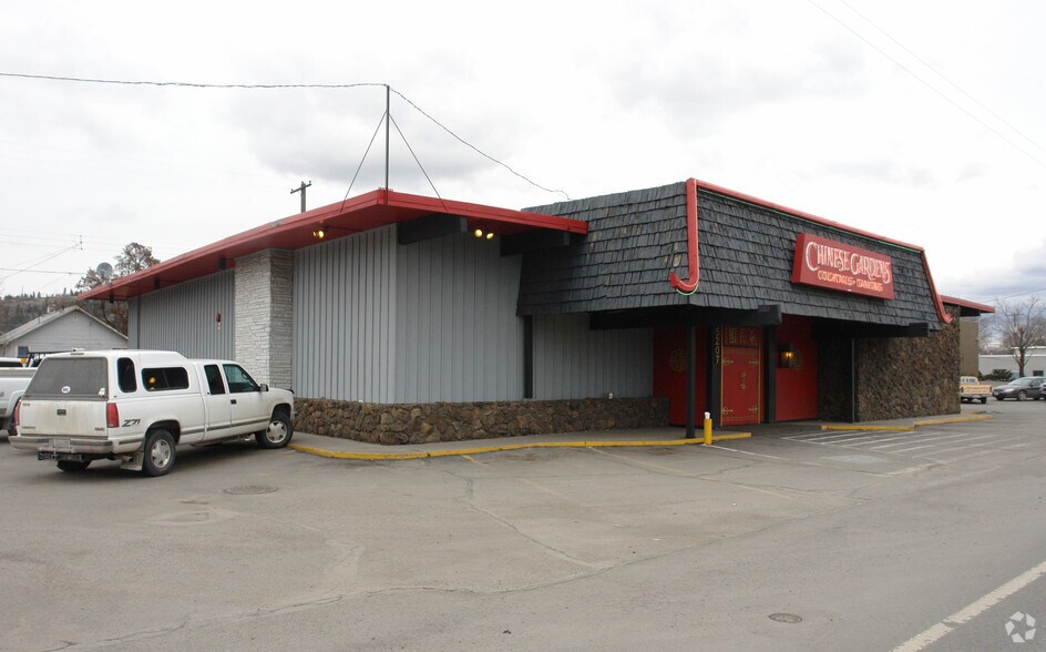 5207 E Trent Ave, Spokane, WA for lease - Primary Photo - Image 1 of 6