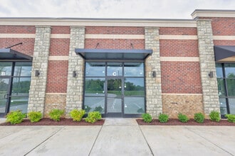 2216 Dr Martin Luther King Blvd, Murfreesboro, TN à louer Photo du bâtiment- Image 1 de 3
