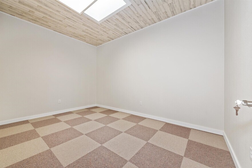 4714 FM 1488 Rd, The Woodlands, TX à louer - Photo du bâtiment - Image 3 de 9