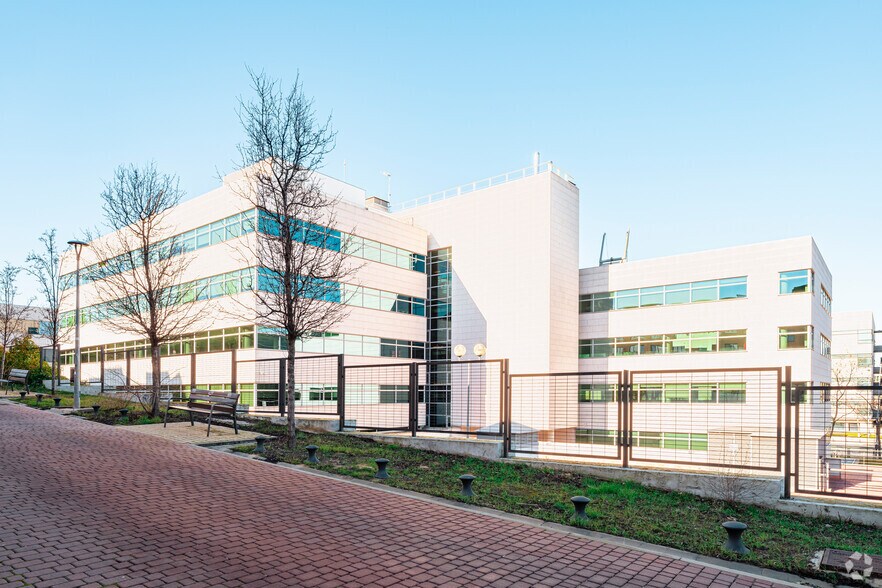 Spaces Alcobendas, Avenida Bruselas, 7, Alcobendas, Madrid à louer - Photo du bâtiment - Image 2 de 2