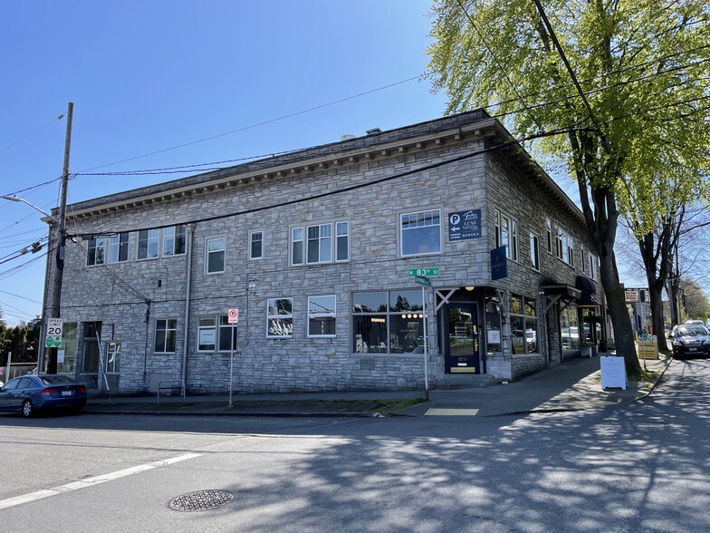 8212-8218 Greenwood Ave N, Seattle, WA à vendre - Photo du bâtiment - Image 3 de 16