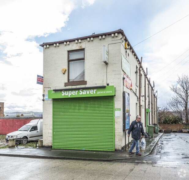 113 Hechmondwike Rd, Dewsbury à vendre - Photo principale - Image 1 de 13