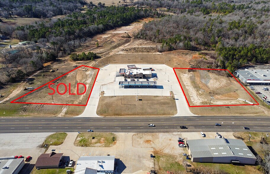 1051 State Highway 110 N, Whitehouse, TX à vendre - Photo du bâtiment - Image 2 de 6