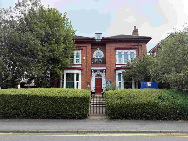 64 Princes Rd, Stoke-On-Trent for lease - Building Photo - Image 2 of 10
