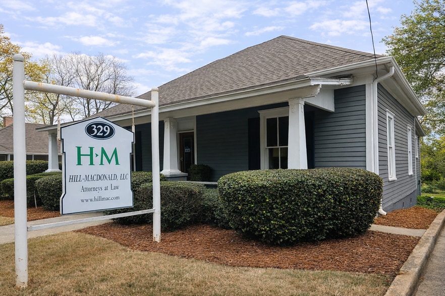 329 NE Lawrence St, Marietta, GA for sale - Primary Photo - Image 1 of 18