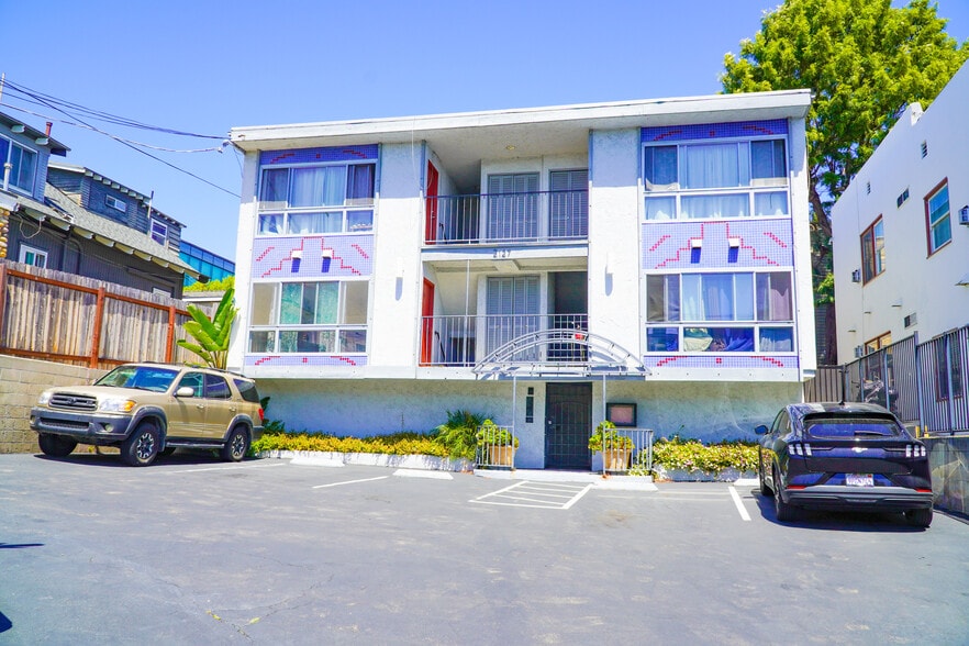 2127 Front St, San Diego, CA for sale - Building Photo - Image 1 of 8