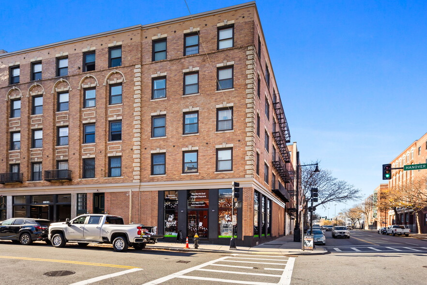 454-464 Hanover St, Boston, MA for sale - Building Photo - Image 1 of 17