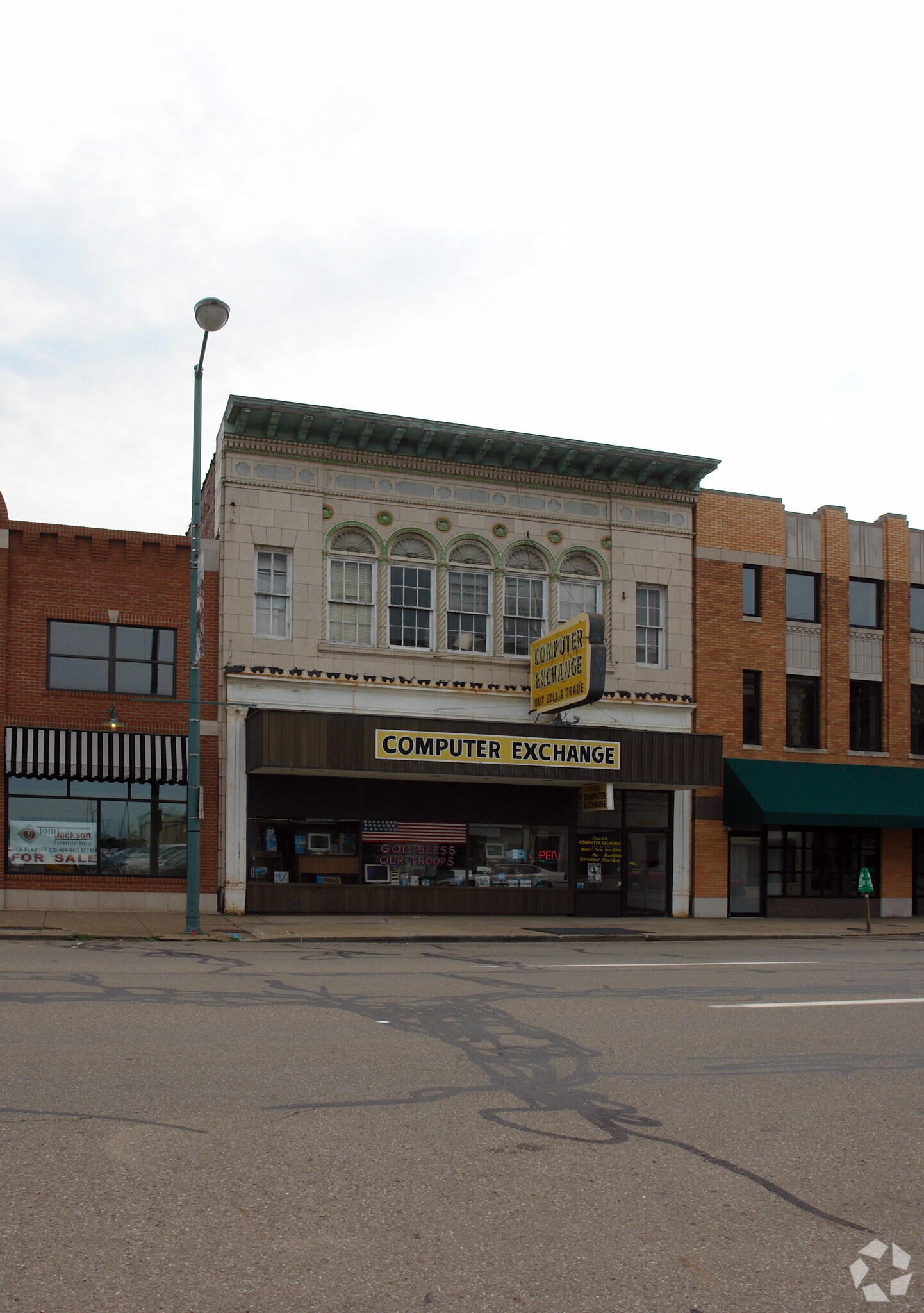 318-320 Cleveland Ave NW, Canton, OH à louer Photo principale- Image 1 de 3