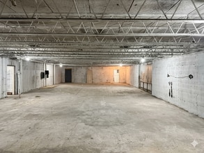 6045 Jefferson Ave, Newport News, VA for lease Building Photo- Image 2 of 4