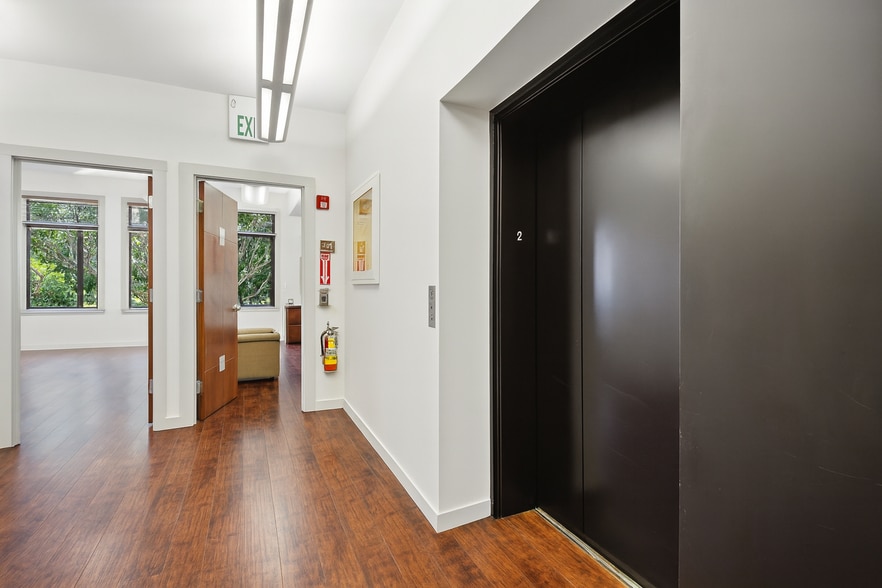 1717-1719 Powell St, San Francisco, CA for lease - Building Photo - Image 2 of 50