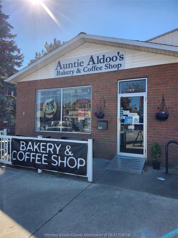 123 County Road 34, Kingsville, ON for sale Building Photo- Image 1 of 1