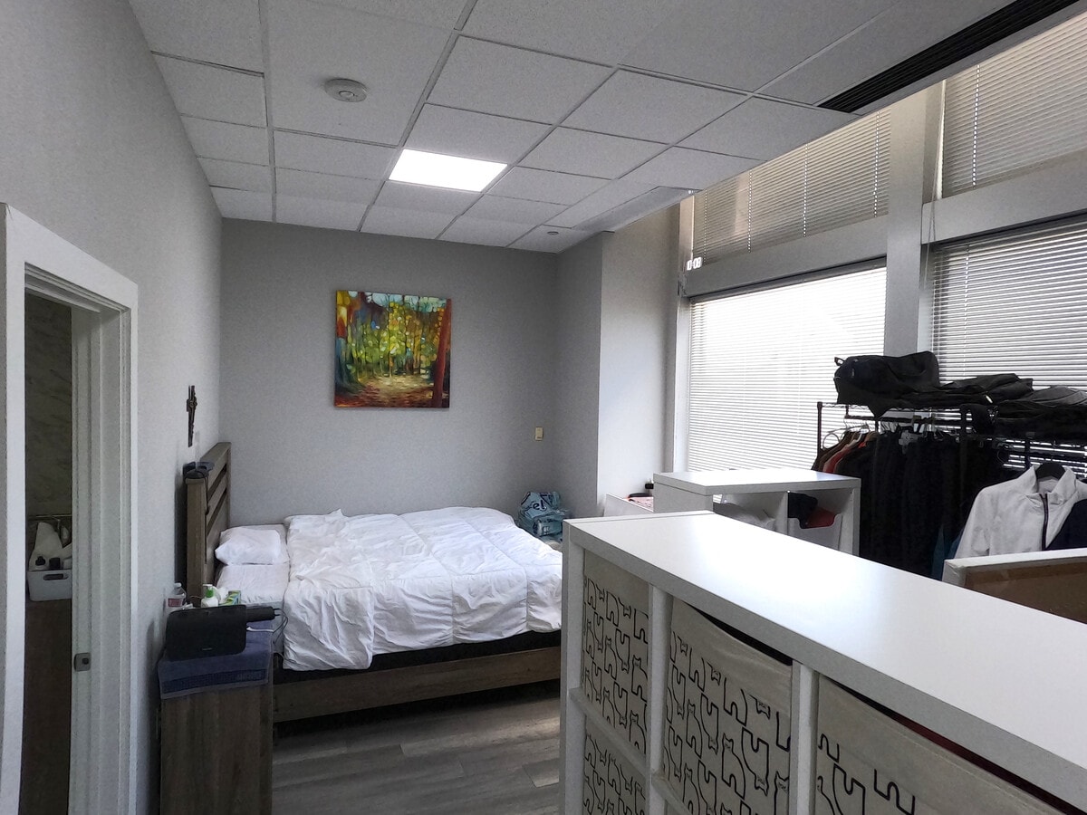 2520 King Arthur Blvd, Lewisville, TX 75056 - Unité 210 - - Photo intérieure - Image 2 of 29