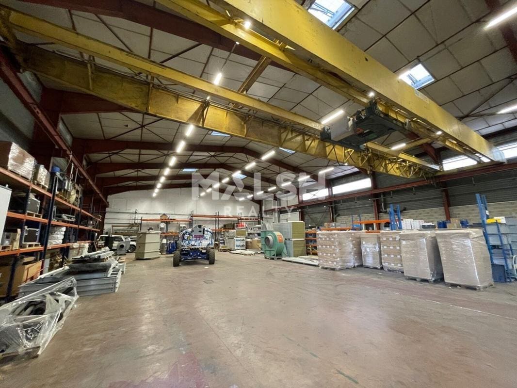 Chemin Des Lats, Messimy for lease Interior Photo- Image 1 of 8