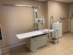 407 N Lindsay Dr, Mesa, AZ for lease Interior Photo- Image 1 of 5