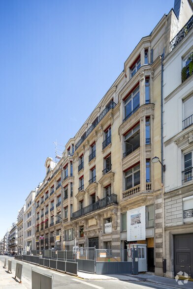 20-22 Rue Le Peletier, Paris à louer - Photo du bâtiment - Image 3 de 3