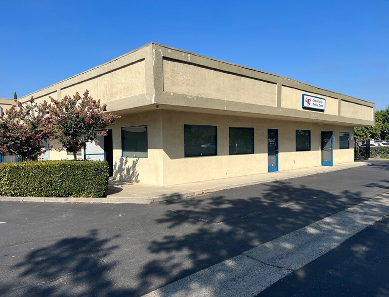 7273 Murray Dr, Stockton, CA for lease - Building Photo - Image 1 of 3