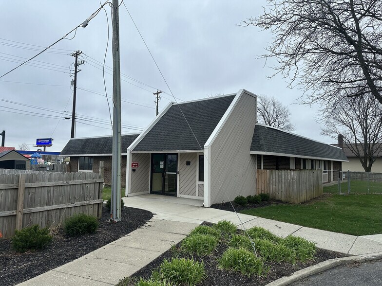 7135 Sawmill Rd, Dublin, OH à vendre - Photo du bâtiment - Image 1 de 11