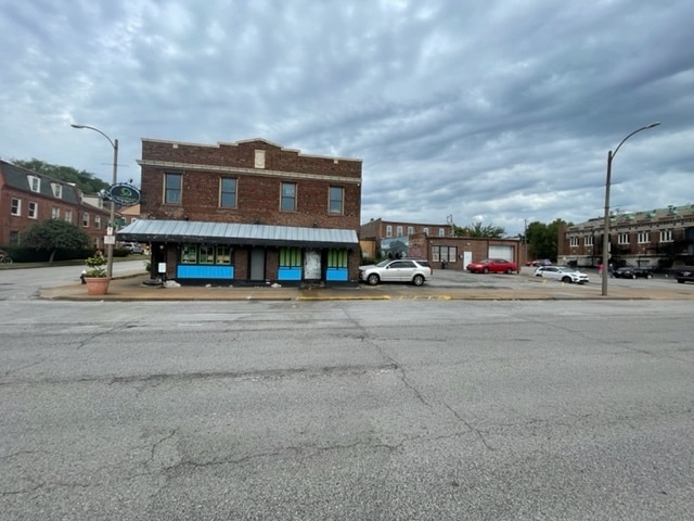 Soulard Properties portfolio of 2 properties for sale on LoopNet.ca - Primary Photo - Image 1 of 3