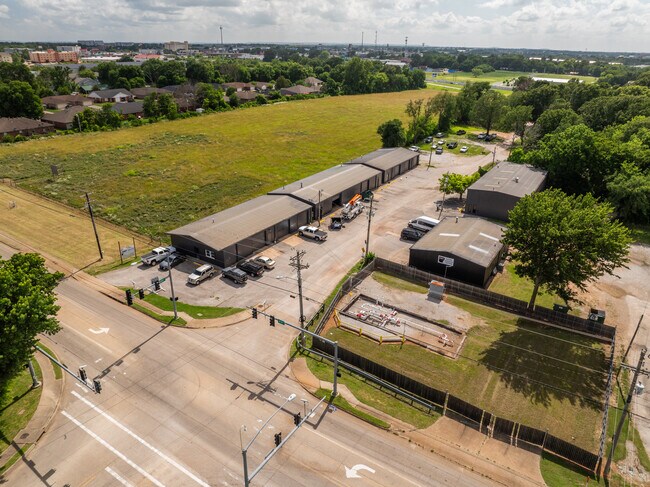 Plus de détails pour 422 S 40th St, Springdale, AR - Local d'activités, Industriel à louer