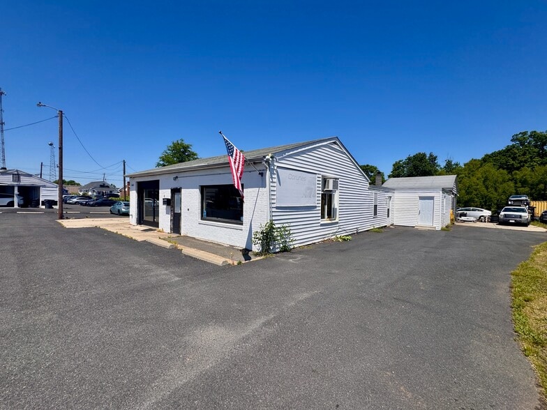4611 Ewell Rd, Fredericksburg, VA à vendre - Photo du bâtiment - Image 3 de 27