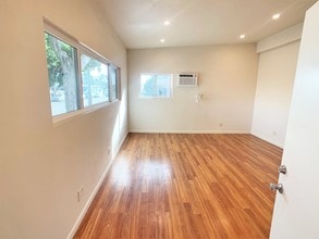 1339-1345 Wilcox Ave, Los Angeles, CA à louer Photo du bâtiment- Image 2 de 14