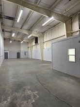 301 Miami St, West Columbia, SC for lease Interior Photo- Image 1 of 4