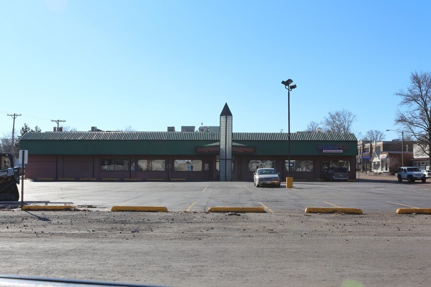 1614 S Macarthur Blvd, Springfield, IL à louer - Photo du bâtiment - Image 2 de 5