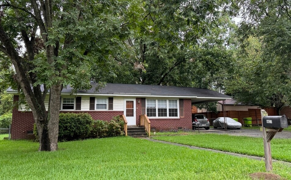 Columbia Single Family Home Portfolio portfolio of 3 properties for sale on LoopNet.ca - Building Photo - Image 2 of 3