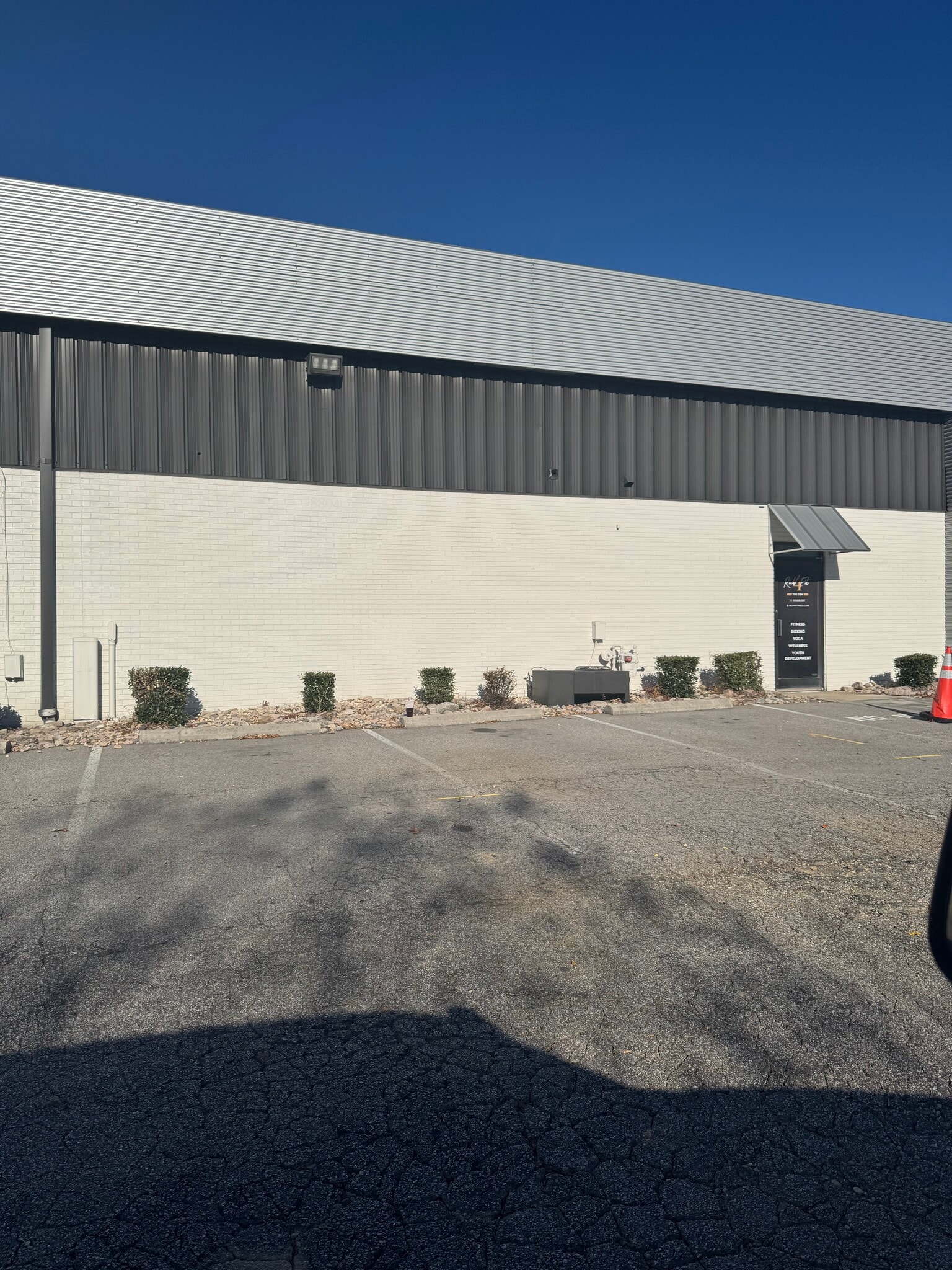 8804 Gulf Ct, Raleigh, NC for lease Building Photo- Image 1 of 3