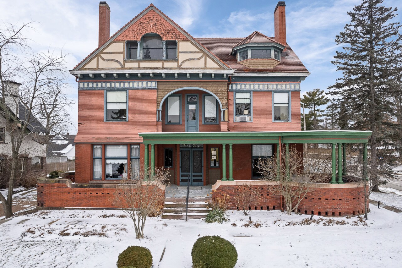 1435 Market Ave N, Canton, OH à vendre Photo principale- Image 1 de 59