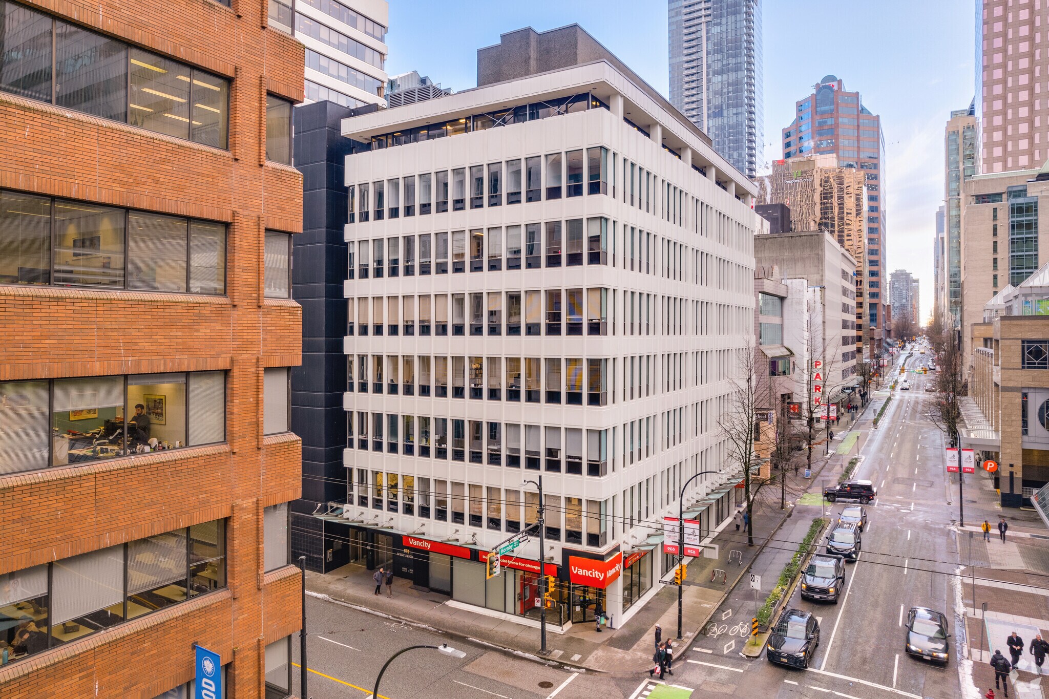 890 W Pender St, Vancouver, BC à louer Photo du bâtiment- Image 1 de 7