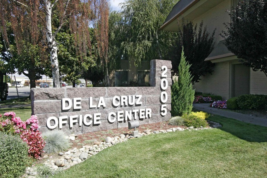 2005 De la Cruz Blvd, Santa Clara, CA à louer - Photo du bâtiment - Image 3 de 6
