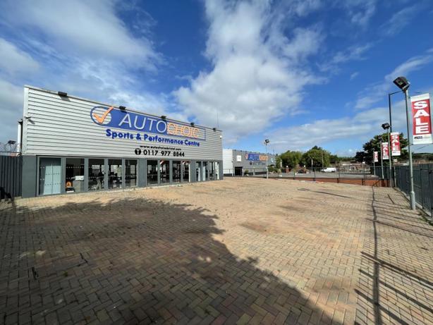 64-68 Feeder Rd, Bristol for lease - Building Photo - Image 2 of 4