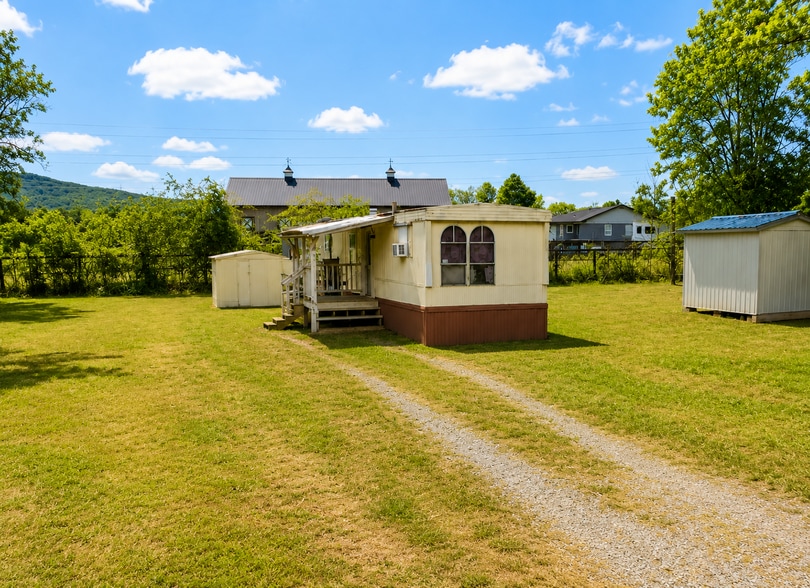 101 Ike Rd, Owens Cross Roads, AL for sale - Building Photo - Image 3 of 13