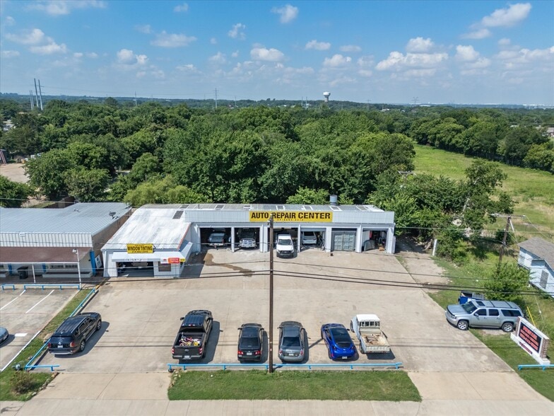 416 E Mansfield Hwy, Kennedale, TX à vendre - Photo principale - Image 1 de 12