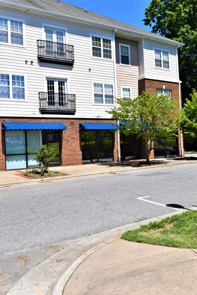 1410 4th Street Dr NW, Hickory, NC for lease - Building Photo - Image 1 of 4