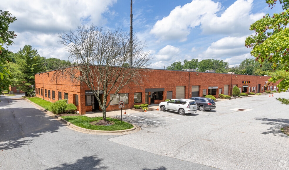 9631 Liberty Rd, Randallstown, MD for lease - Primary Photo - Image 1 of 10