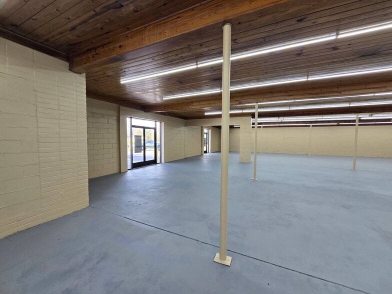 6505-6509 Highway 29, Molino, FL for lease - Building Photo - Image 3 of 14