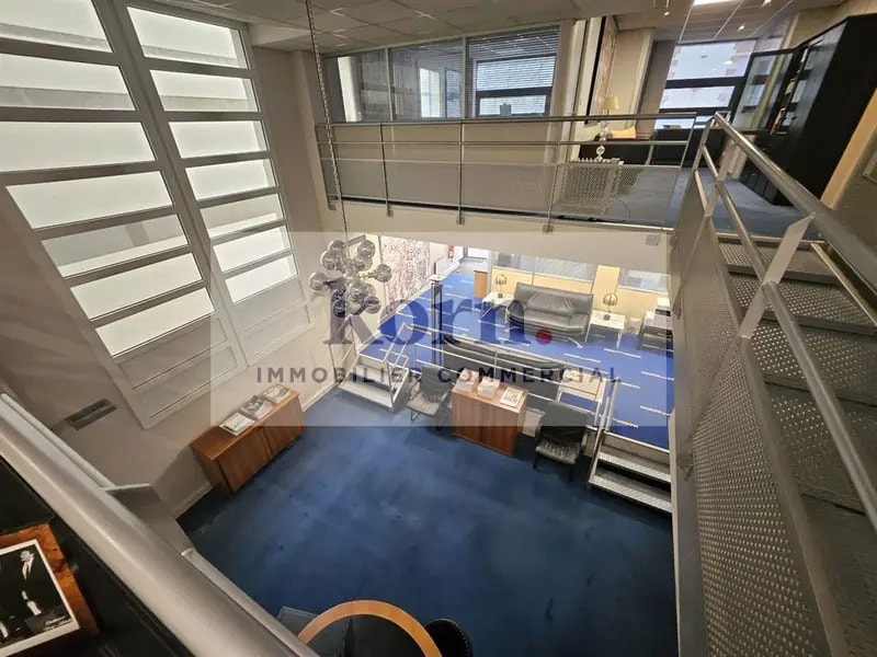 Bureau dans Suresnes à louer Photo intérieure- Image 1 de 10