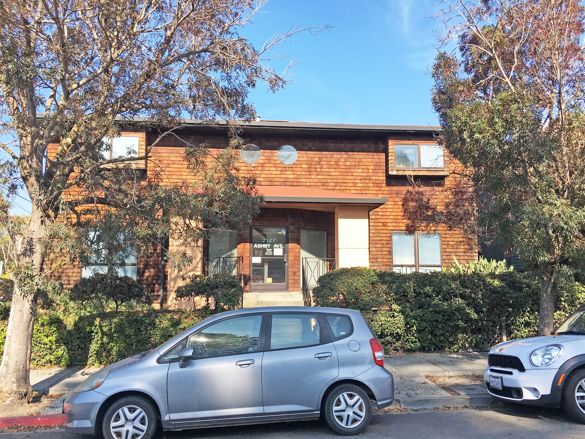 2127 Ashby Ave, Berkeley, CA à vendre Photo du bâtiment- Image 1 de 1