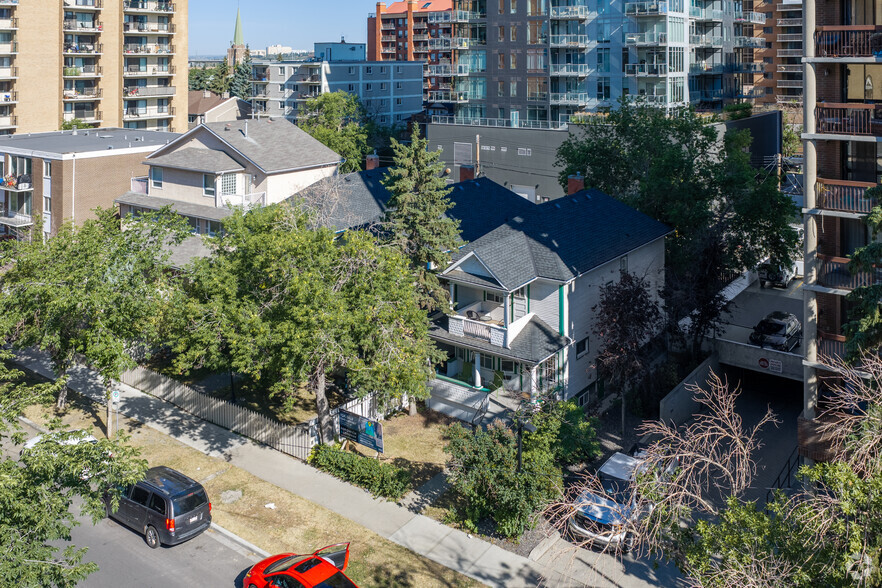 1318 15 Av SW, Calgary, AB à vendre - Photo principale - Image 1 de 3