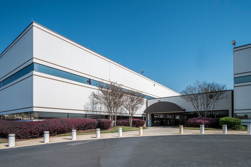 101 Greystone Blvd, Columbia, SC à vendre - Photo du bâtiment - Image 1 de 14
